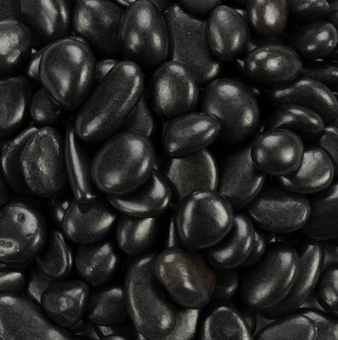 (6030) Black Polished Pebble .25-0.75 inch (40lb bag)