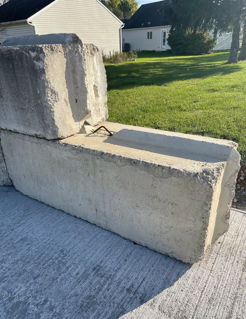 #99491 - 6' Concrete Block