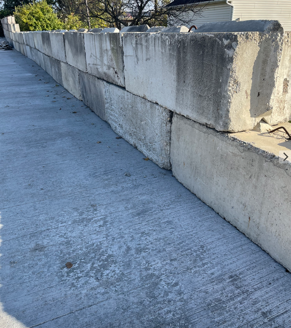 #99491 - 6' Concrete Block